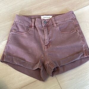 Super stretch Bullhead jean shorts.